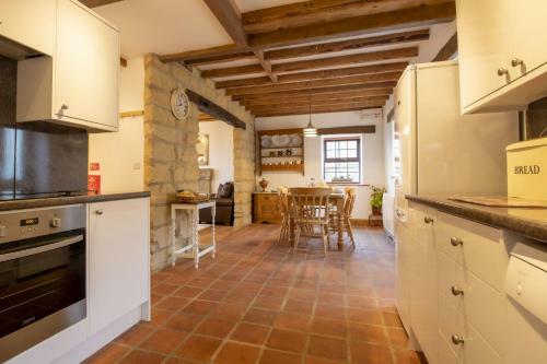 Threp'nybit Cottage