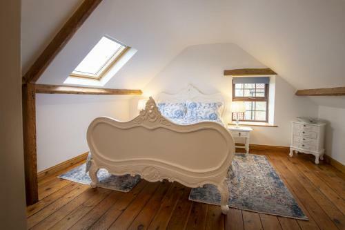 Threp'nybit Cottage