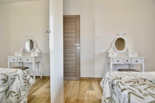 Hostal Holiday Apartments Petra