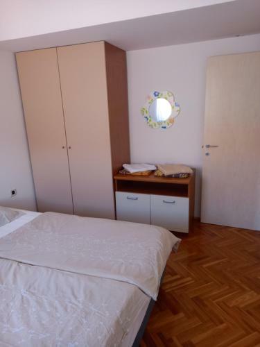 Apartamento App Petre-3 Floor