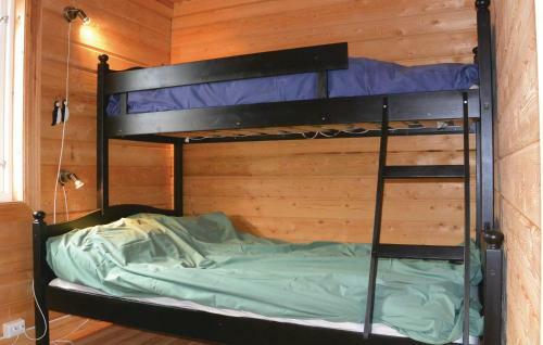 Two-bedroom Holiday Home In Sorvagen