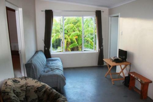 Hostal Aloha Beach Guest House