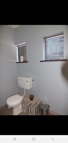 Hostal Aloha Beach Guest House