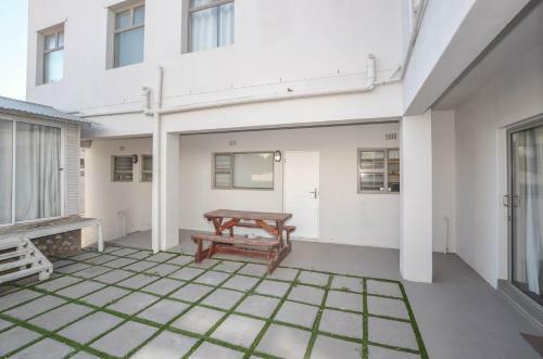 21 Flamingo House