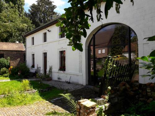 Hostal La Cave Au Chat'pitre / L'�table