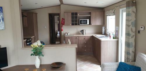 Lakeside Cotswold Holiday Home