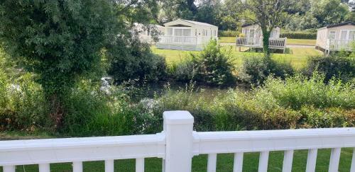Lakeside Cotswold Holiday Home