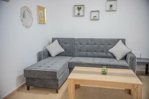 Flora's Apartment!