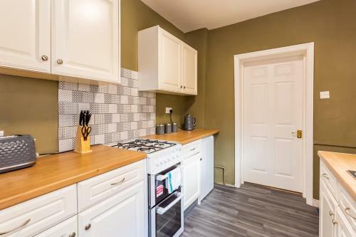 Apartamento ?lovely 2 Bed Flat ? Wifi ? Nr Avondale Park?