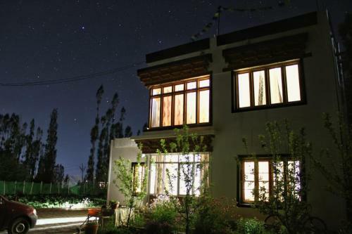 Hostal Sponbo Guest House