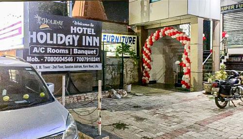 Hotel Holiday Inn By Wb Inn