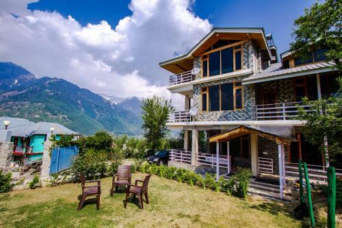 Villa Saffronstays The Mont Arcadia
