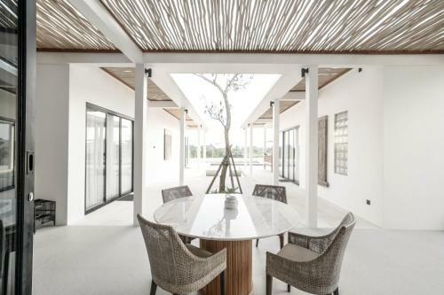 Kayu Kembar Deluxe Villa