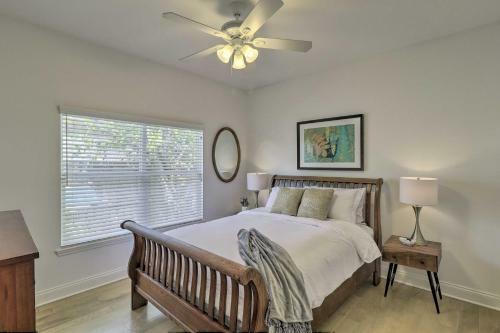 Coastal-chic Home Pool, Patio, 1 Mi To Beach