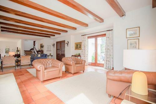 Liiiving In Moledo - Beach & Garden Villa