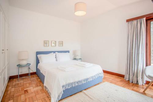 Liiiving In Moledo - Beach & Garden Villa