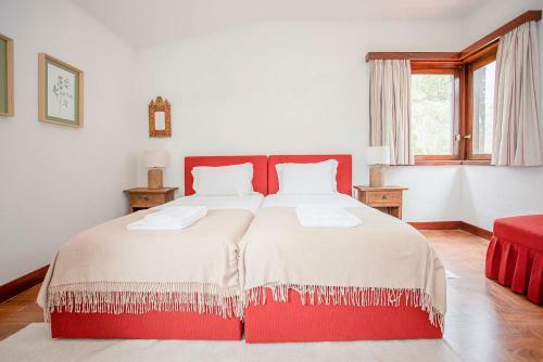 Liiiving In Moledo - Beach & Garden Villa