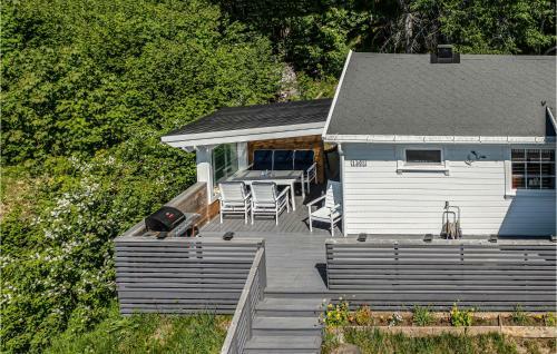 Amazing Home In Isfjorden With 2 Bedrooms