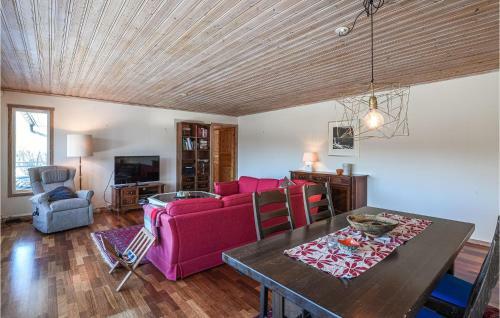 Amazing Home In Str�mstad With Wifi And 4 Bedrooms