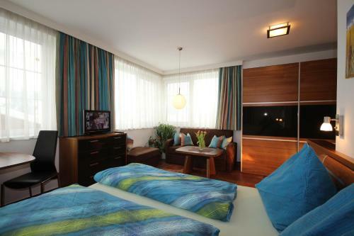 Apartments Schlo�-wei�enstein-stra�e