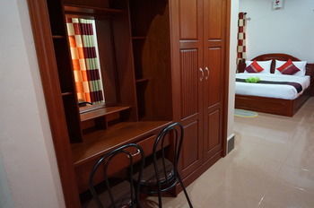 Hostal Phetphaylin Hotel