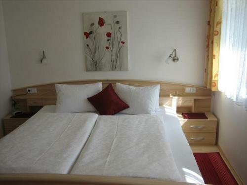 Hostal Ferienwohnungen P�tscher