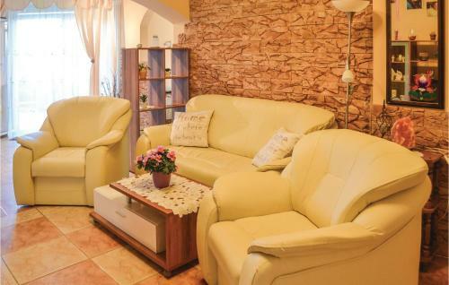 Holiday Home Majus Utca-balatonlelle