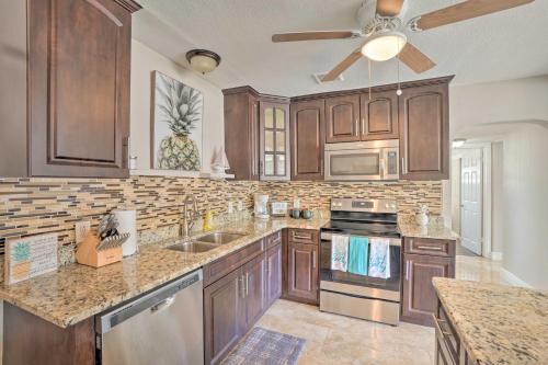 Bright And Airy Home About 6 Mi To Clearwater Beach