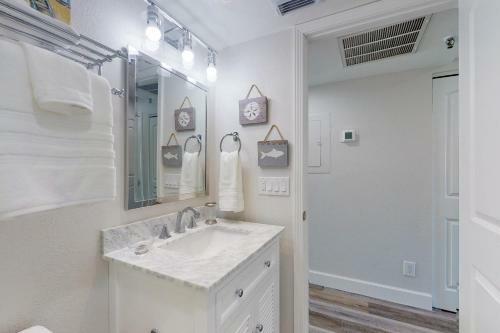 Intercoastal Condo 203