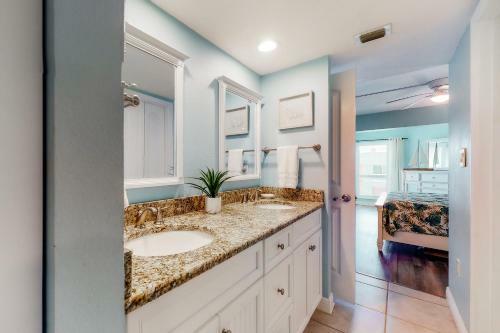 Water View 504