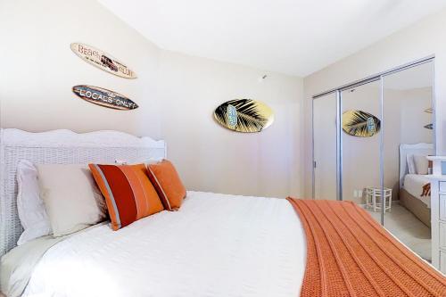 Crescent Beach Club I 15b