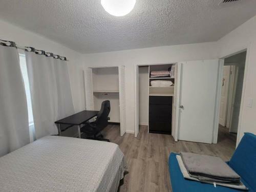 2-bedroom Apartment In Miami Gardens