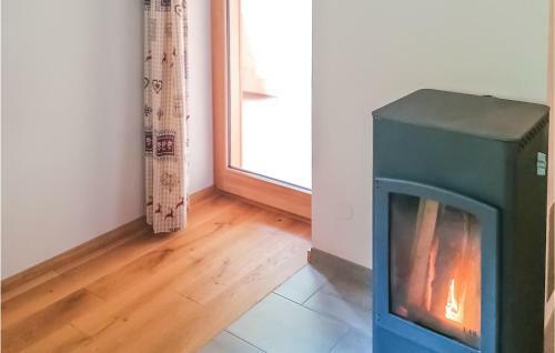 Amazing Apartment In Volders With 2 Bedrooms