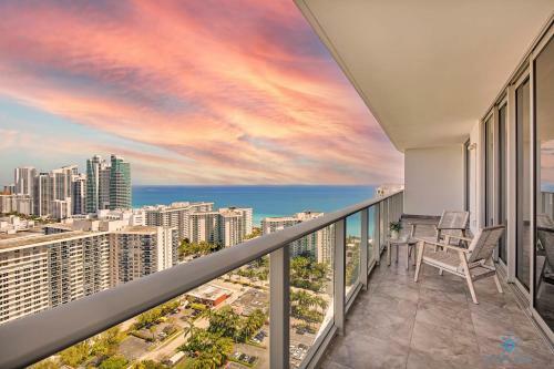 5 Amenities 22 High Floor With Stunning Views Infinity Edge Pool