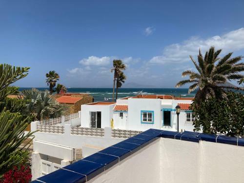 Villa Beach House With The Pool Next To Rocky Point