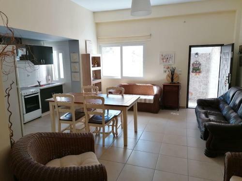 Luxury Apartment In Idyllic Estate!