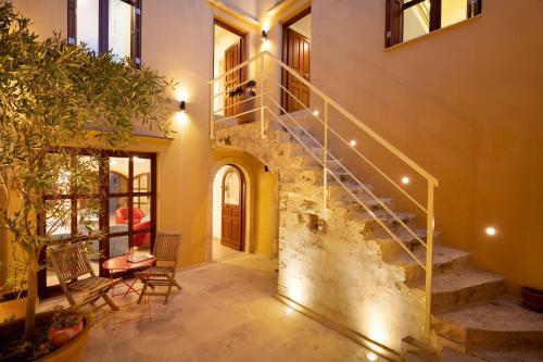 Byblos Villa Walking Distance To Everything W/heated Pool & Bbq