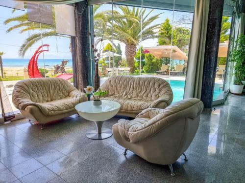Villa Olympus On The Beach