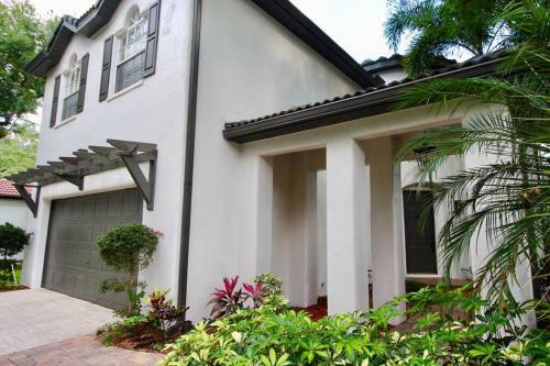 Villa South Tampa Designer Home