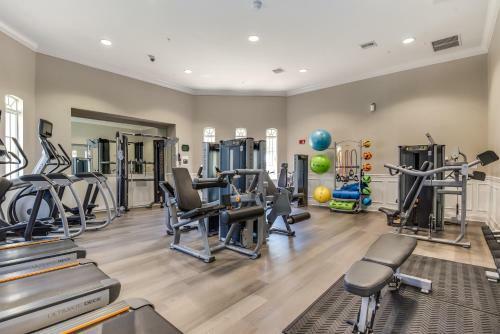 Apartamento Beautiful Lakeview Condo Wprivate Balcony