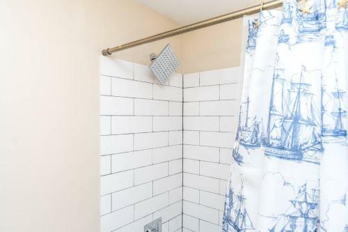 Apartamento Downtown! Private Balcony! 24 Concierge! 11h