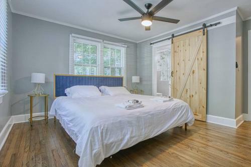 Amazing. 3bd 2ba +selfie Room. Close To Downtown Atl