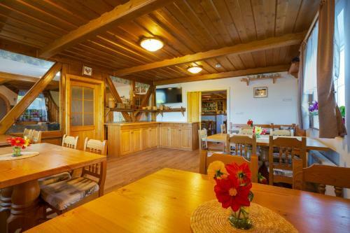 Hostal Penzion U ?ern�ho Kohoutka