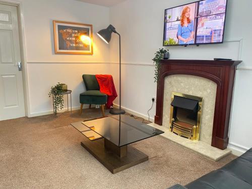 Apartamento Comfortable Manchester House With Conservatory & Parking