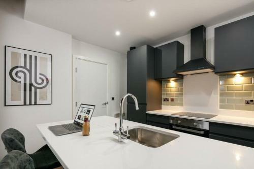 Manchester Warehouse Apartment By Jacksonheim Residences