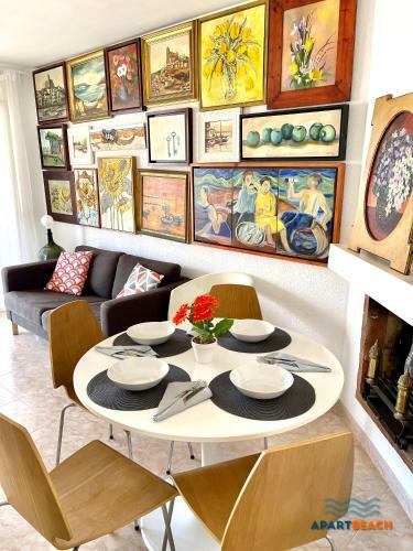 Apartbeach Sol Pins Frente Playa