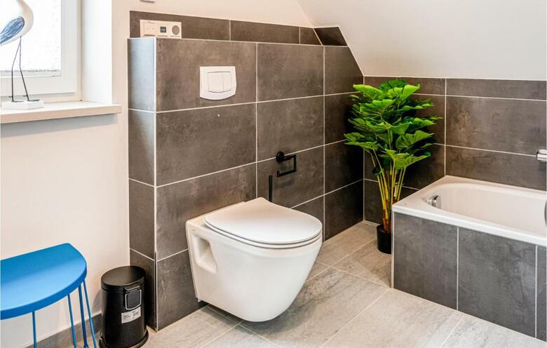 Awesome Home In Kl�tz With Sauna And 4 Bedrooms