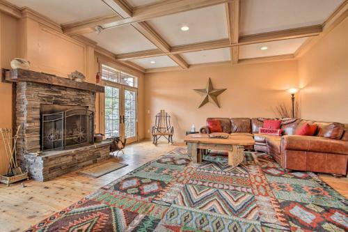 Lovely Big Sky Getaway Near Skiing And Golf!
