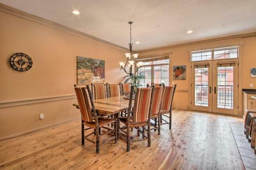 Lovely Big Sky Getaway Near Skiing And Golf!