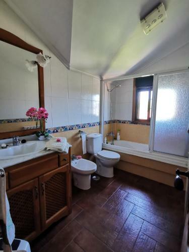 Gran Villa A 600 Metros De La Playa De Lim�ns